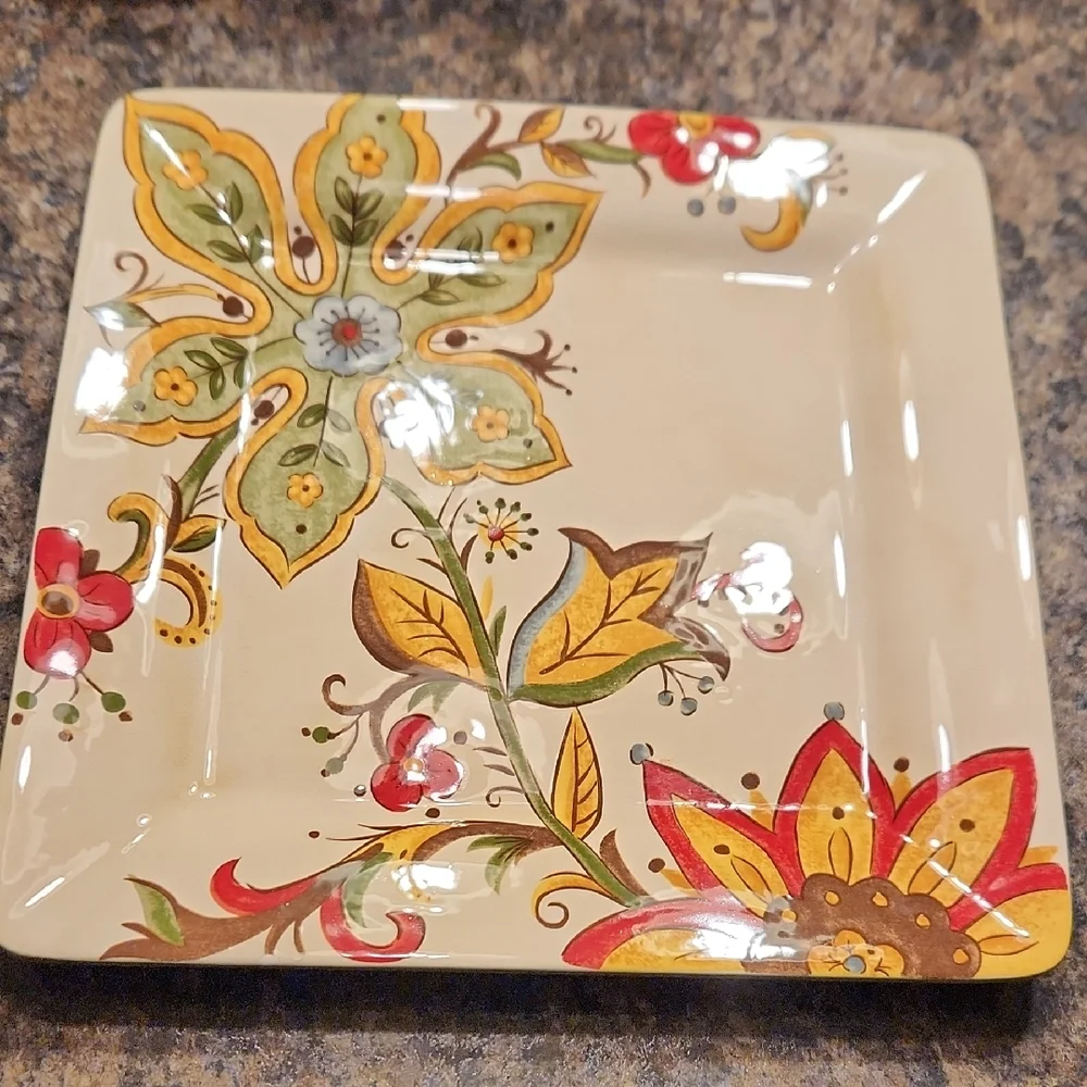 EUC Pier 1 Imports Carynth Square Serving Dish